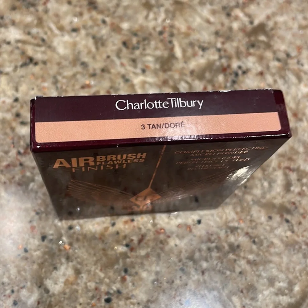 Charlotte Tilbury  Airbrush Flawless Finish Refillable Blurring & Setting Powder